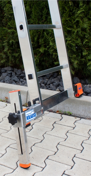 Produktbild von MUNK Vielzweckleiter Mit Nivello® Traverse 4x3 Sprossen | HORNBACH